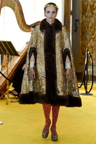 Look 22